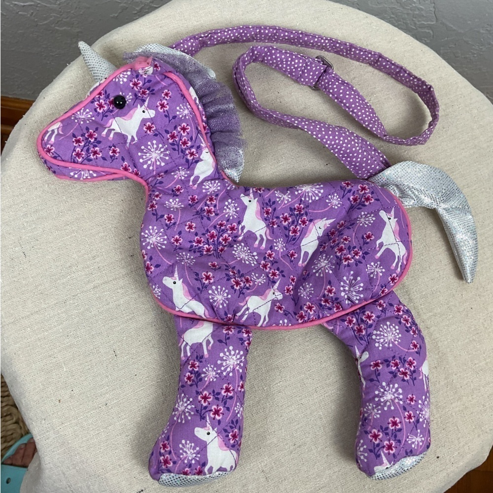 Douglas Fantasy Garden Unicorn Quilted Fabric Sillo-ette Purse Adjustable Strap